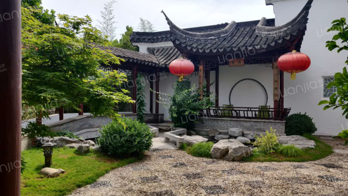 怀柔 龙山新新小镇苏州园林风格独栋别墅 装修好价可议