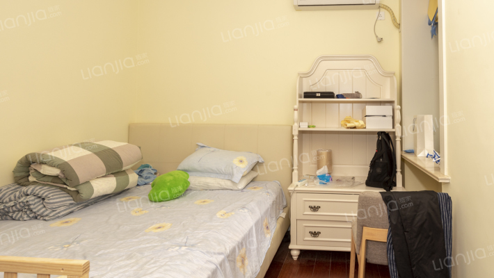 品质小区 双南户型 采光通风好 户型整齐 配套齐全