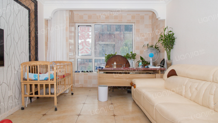 双阳户型 精装修 楼间距大无遮挡