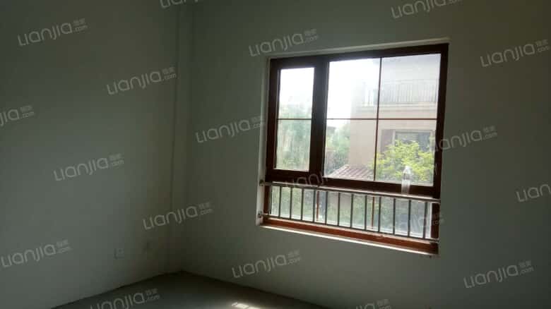 整租建邦听海别墅毛坯房可住家可v听海环境优美交通方便装中央别墅热水器图片