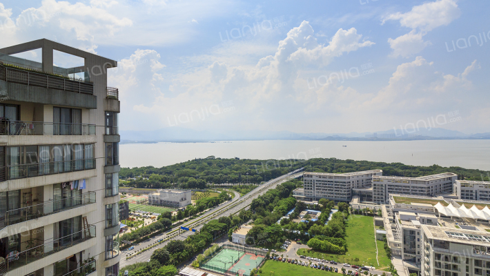 碧海云天二期少有顶楼复式360景观地铁口物业_深圳区.