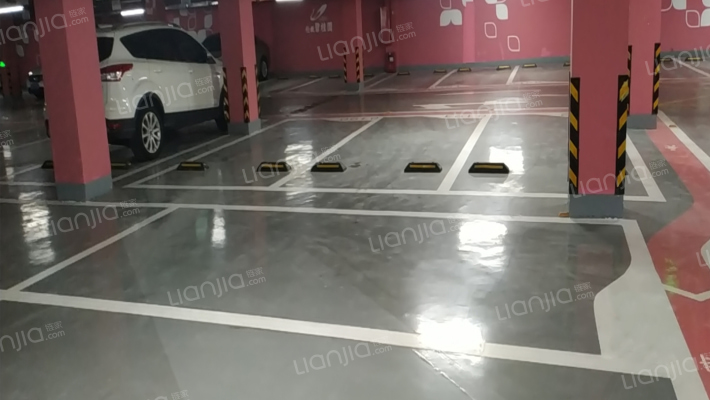伦教碧桂园龙湾苑车位出售 子母车位 可停两辆车