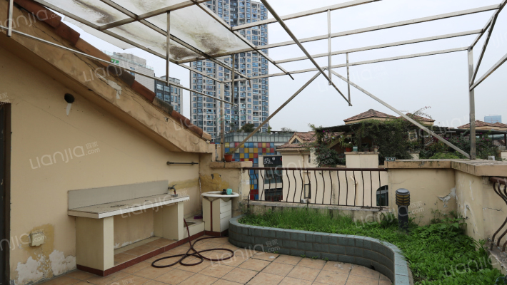 橄榄郡退台洋房 居家装修,跃层楼顶带屋顶花园-露台