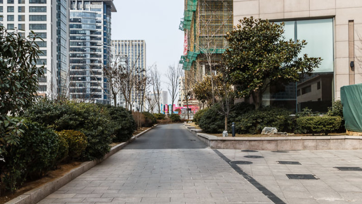 精装商务公寓 可住可商_青岛汽车东站鸿泰大厦二手房推荐
