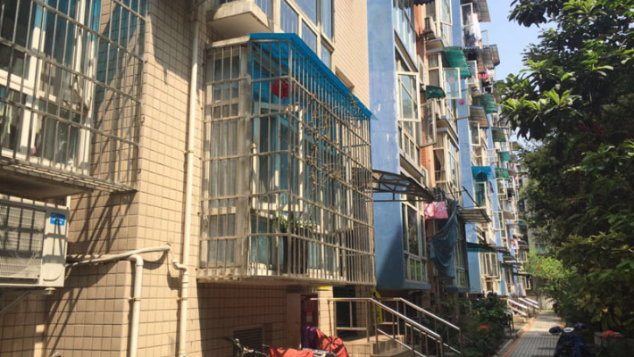 二环桃蹊路,底楼带花园套三,客厅带阳台,诚售_成都八里小区东方丽景