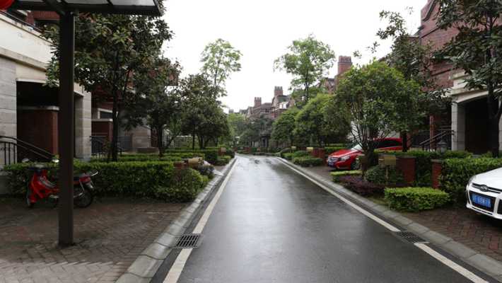 融城华府坡地叠上中户南北朝向有花园地下室有车位