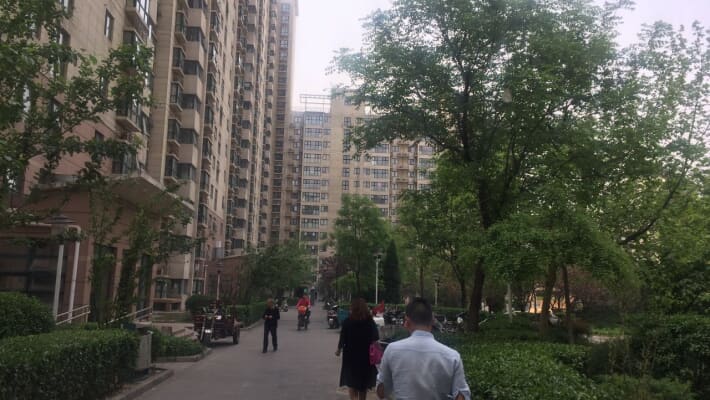 南三环 骏景园南区西向大开间