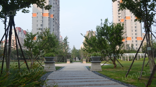 鲁信含章花园