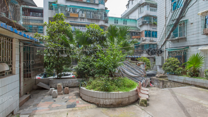 贵阳西湖花园房价怎么样西湖花园房源户型图小区车位交通地址详情分析