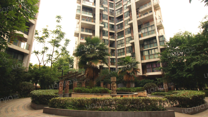 成都小区 温江小区 光华大道沿线小区 边城香格里 查看剩余16张大图  