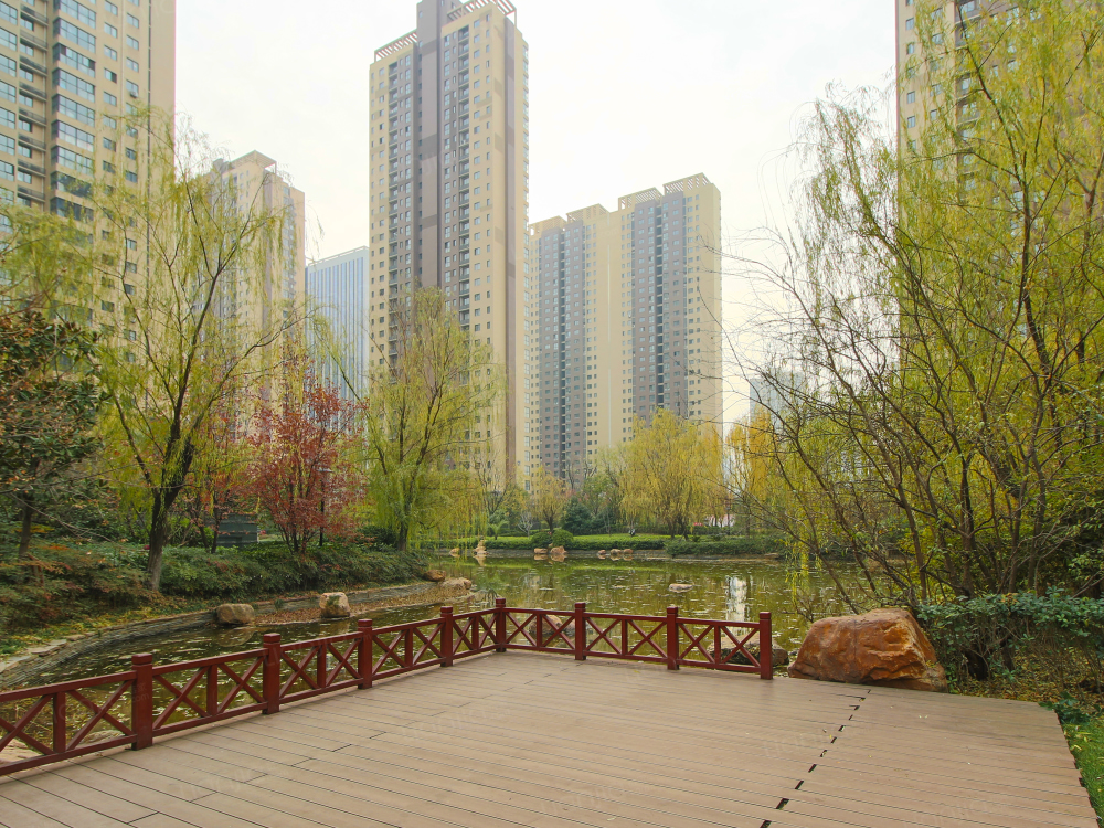 天朗御湖图片_天朗御湖实景图(西安链家新房)