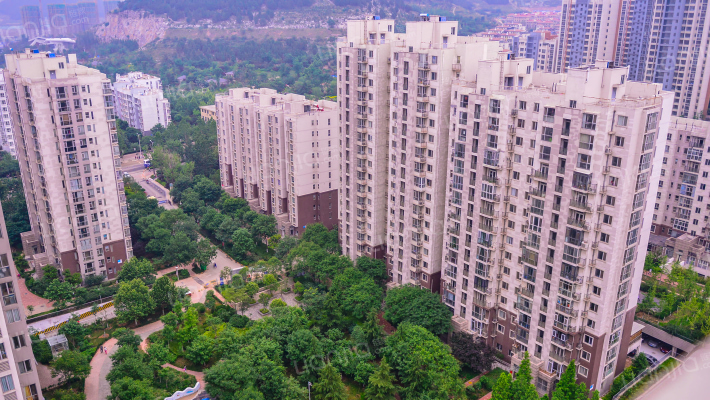 济南鲁能领秀城d区房价怎么样鲁能领秀城d区房源户型图小区车位交通