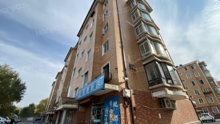 沈阳金鹤小区房价怎么样金鹤小区房源户型图小区车位交通地址详情分析