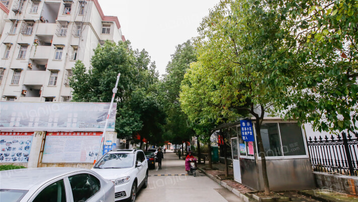 北京光明新村房价怎么样光明新村房源户型图小区车位交通地址详情分析