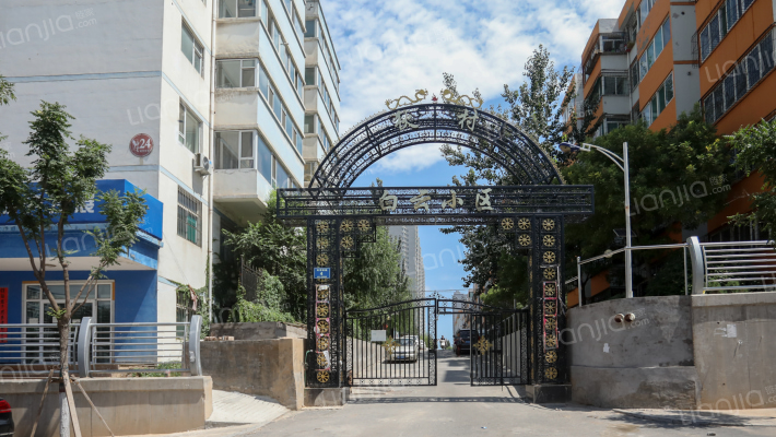 兰州白云小区房价怎么样白云小区房源户型图小区车位交通地址详情分析