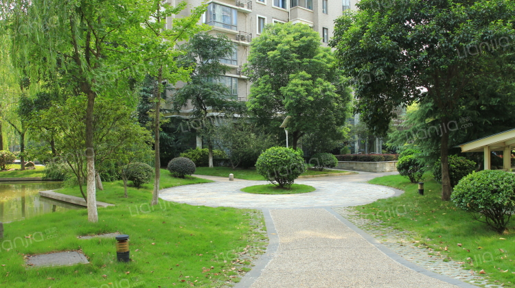 钟山花园城山水居