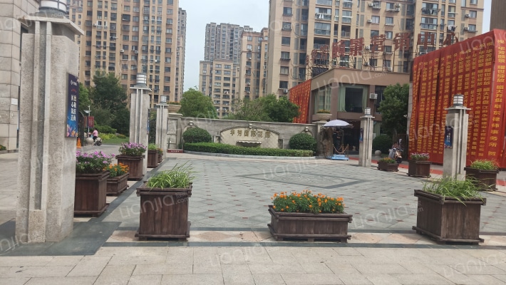 盐城华芳国际花园房价怎么样华芳国际花园房源户型图小区车位交通地址