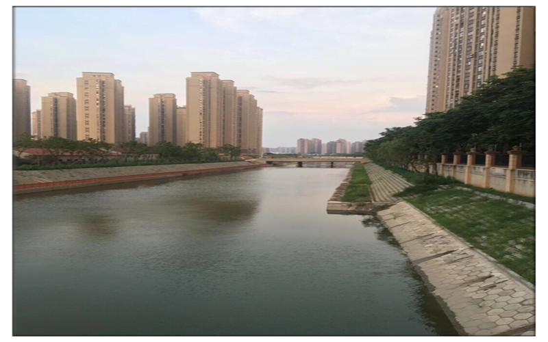 起武泰闸，南至青菱河，沿途有武泰闸历史游园、中环线湿地公园等景点。