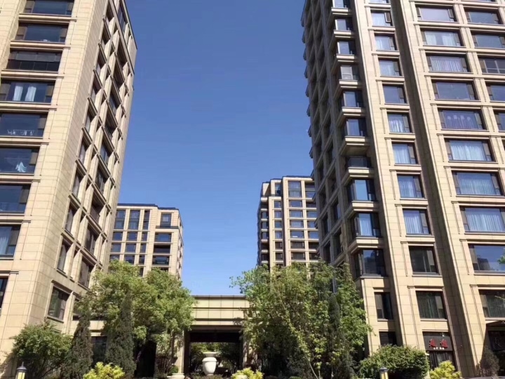 绿城诚园 东北向2居 精装修 不临街 诚意出售