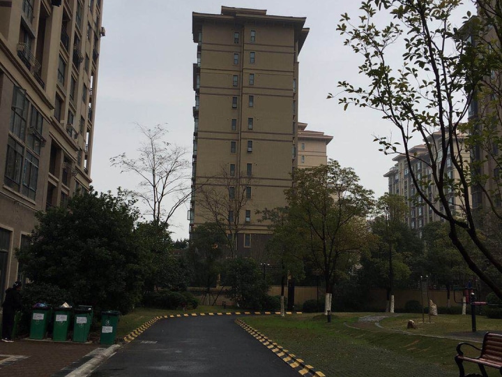 江西省南昌市湾里区保利半山檀香湾畔