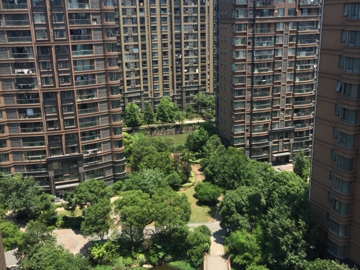 绿地东上海 3室2厅 730万