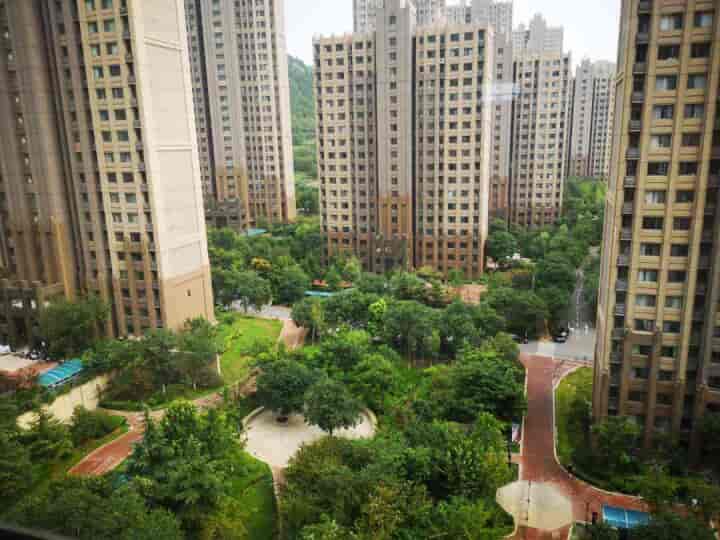 邻环宇城,生活便利.精装带部分家具家电拎包住