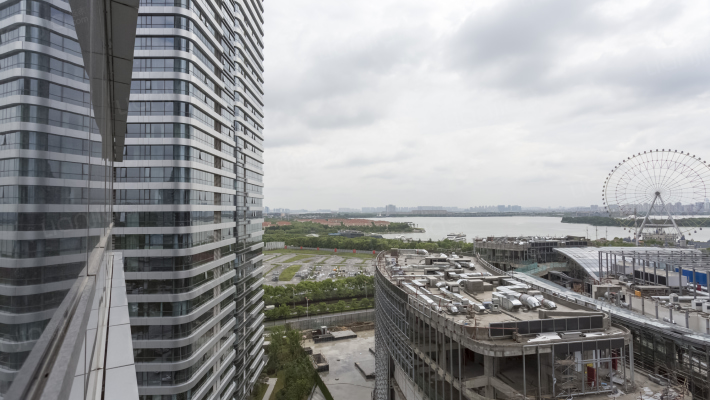 品质公寓 金鸡湖湖景 视景棒 看房方便