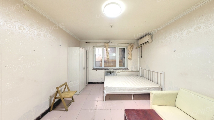 八角北路11号院二手房实景图