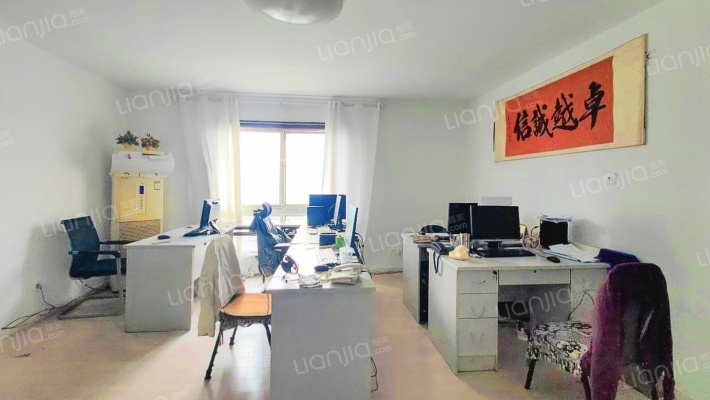 东润名邸二手房实景图