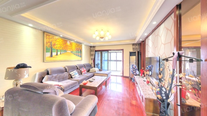 日月光水岸新郡二手房实景图