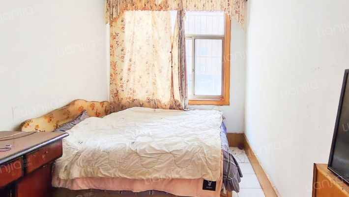 粮库宿舍二手房实景图