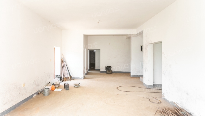 圣泊山庄二手房实景图