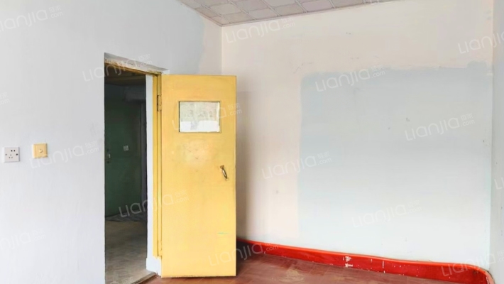 教师楼二手房实景图