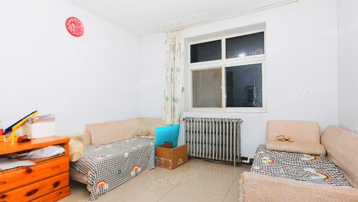 探机家属楼二手房实景图