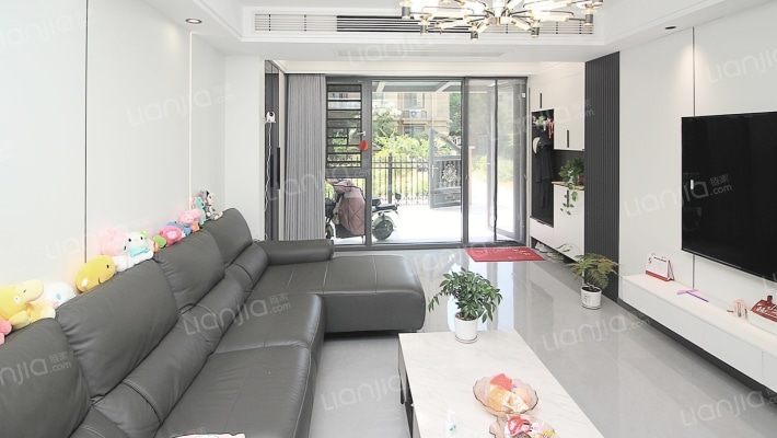 荣马花苑二手房实景图