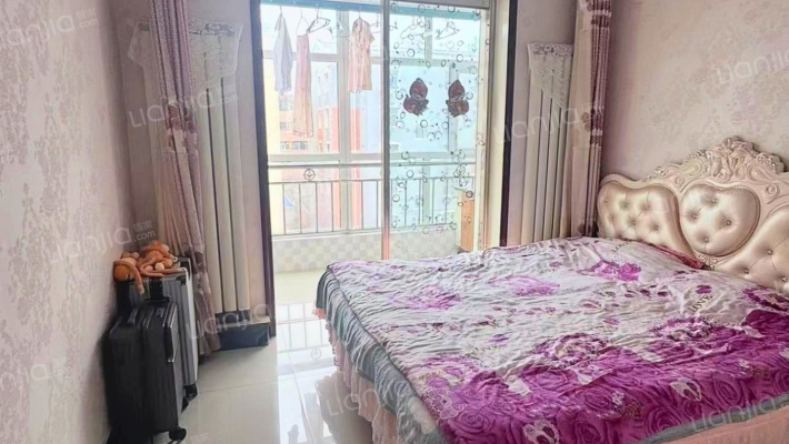 雅竹小区二手房实景图