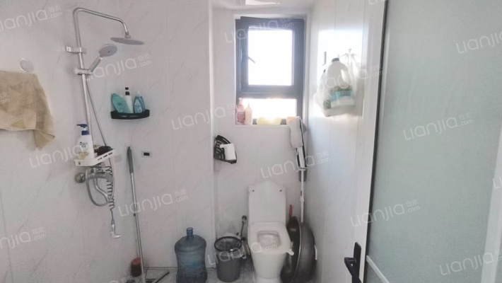 中冶未来城 3室1厅 南 北-卫生间