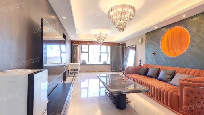 翡翠四季C区二手房实景图