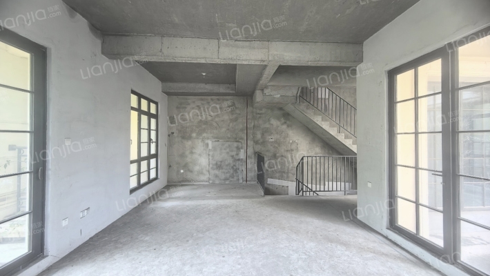 万科五龙山公园二手房实景图