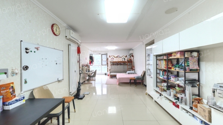 西成忆树二手房实景图