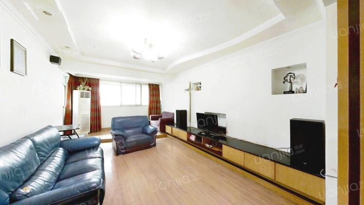 南建公寓二手房实景图