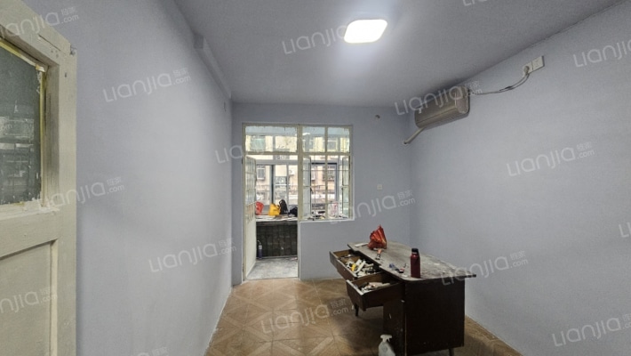 果品宿舍二手房实景图