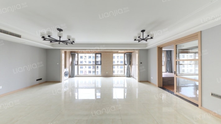 绿地城DK4二手房实景图