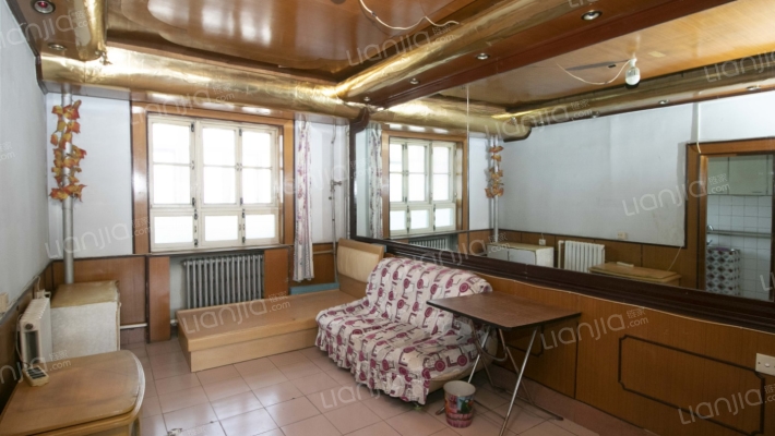 土产楼二手房实景图