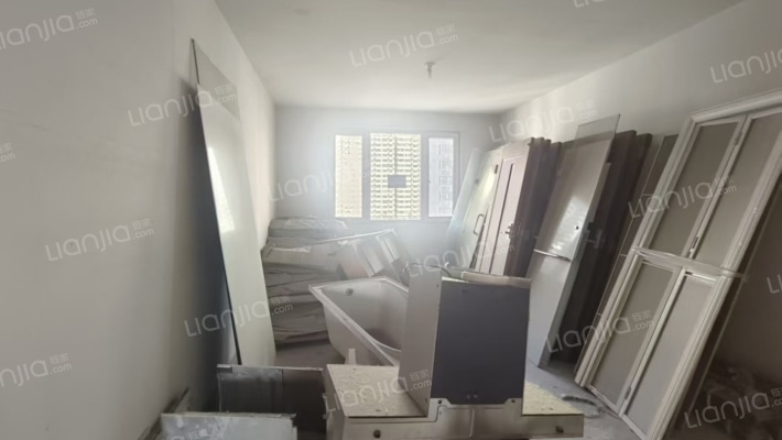 水岸花城 2室1厅 南 北-客厅