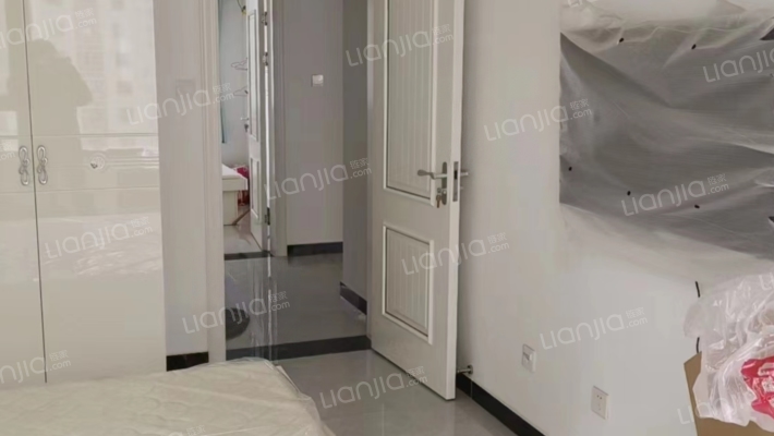 保利物业，集体供暖，坡地园林，人车分流-卧室B