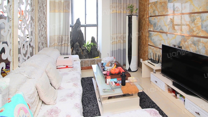 中央城二手房实景图