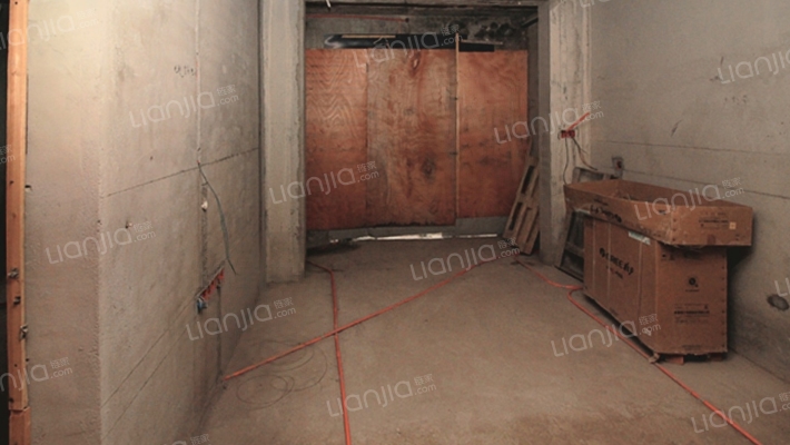 东郊华庭二手房实景图