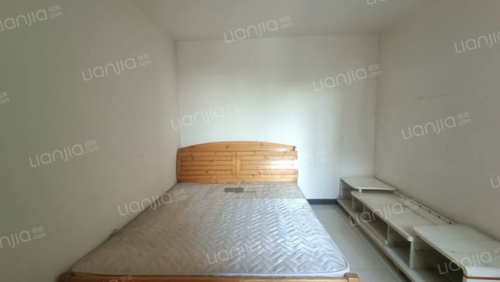 宜佳旺广场旁，出行方便范阳主路交通便利地段优越-卧室B