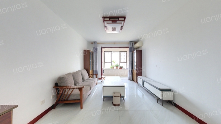 名士豪庭二手房实景图